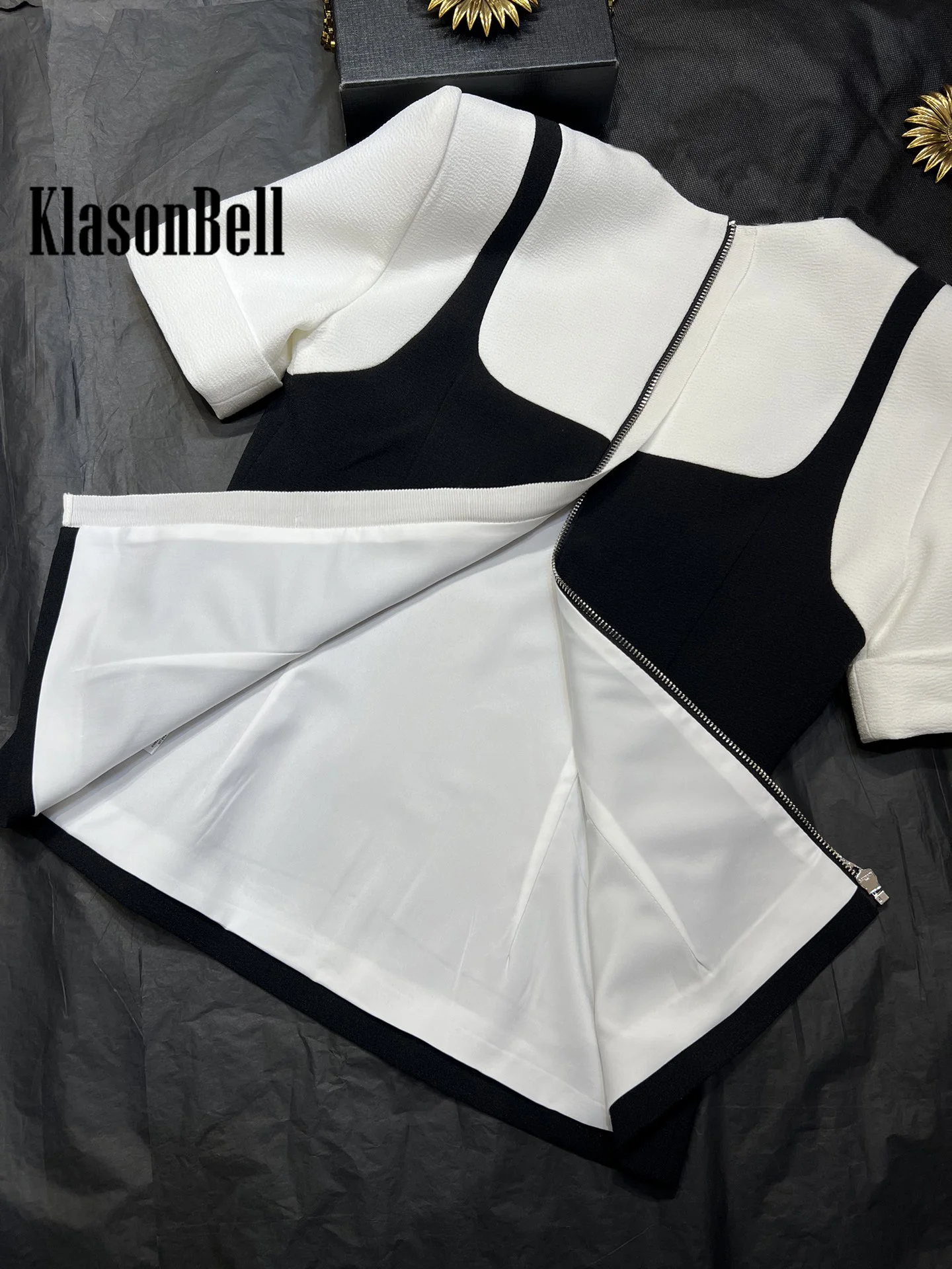 2.28 KlasonBell 2024 Spring New Black White Spliced Short Sleeve Back Zipper Blouse Top Or Knee Length Pants Set Women