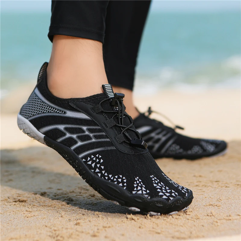 

2026 New Men's and Women's Non-Slip Water Shoes, Quick-Drying Barefoot Shoes, Diving Hiking Wading Shoes, Surfing Beach Shoes, Fitness Shoes