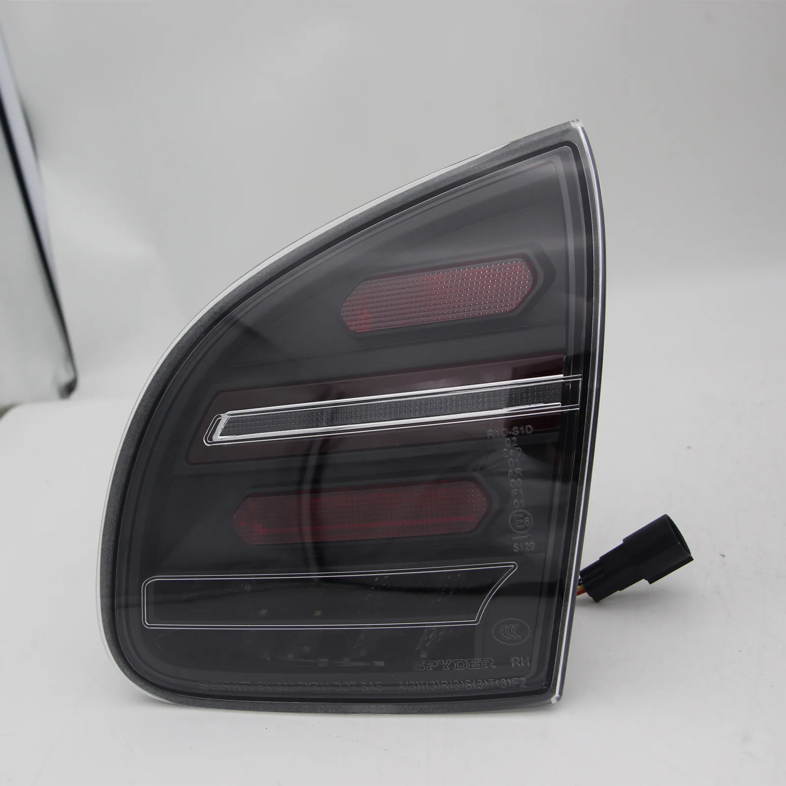 Smoke Black LED Taillight Rear Lamp Assembly Upgrade for Porsche Cayenne 958 2011 2012 2013 2014 DRL Brake Lights
