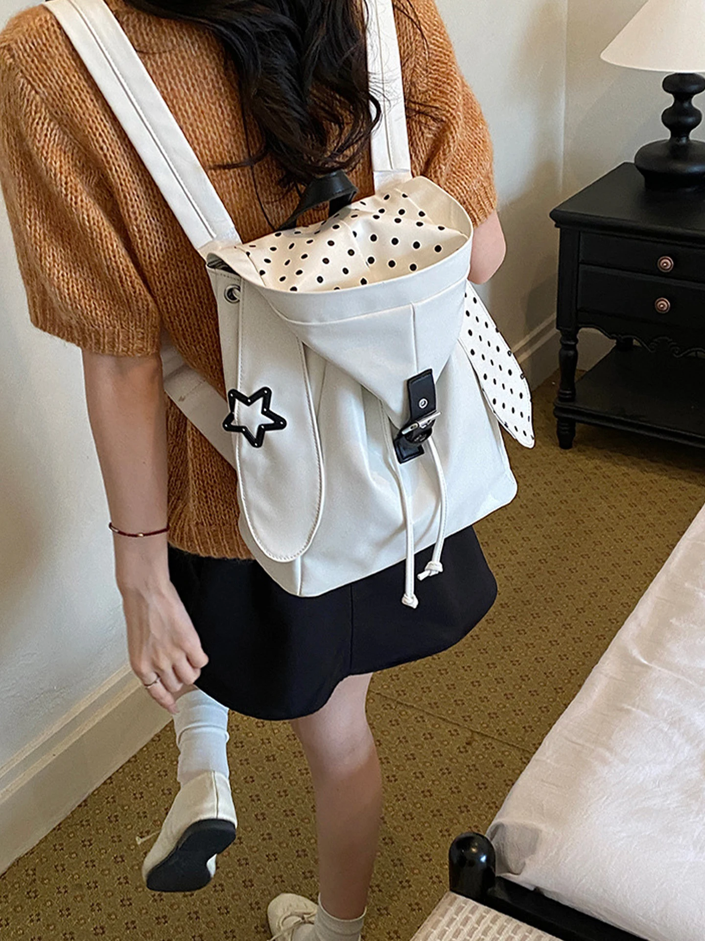 Women's Large Capacity Backpack 2026 New Summer High-End Sensation Travel Lightweight Commuting Double Shoulder Bag