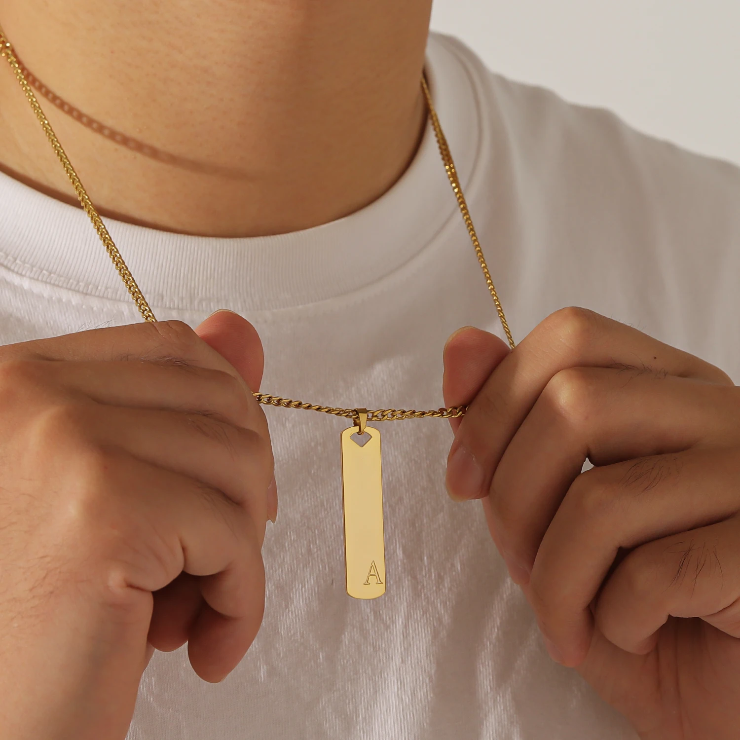 قلادة مخصصة لصور العين - رمز الموسيقى المحفور الشخصي والنص على هدية مجوهرات على قلادة مربعة من الفولاذ المقاوم للصدأ