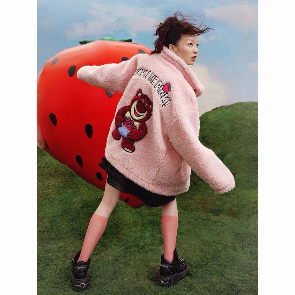 سترة نسائية جديدة لعام 2025 على شكل دب الفراولة - سترة شتوية سميكة مبطنة بالصوف - بلوزة فضفاضة ومريحة ودافئة مفتوحة من الأمام #2