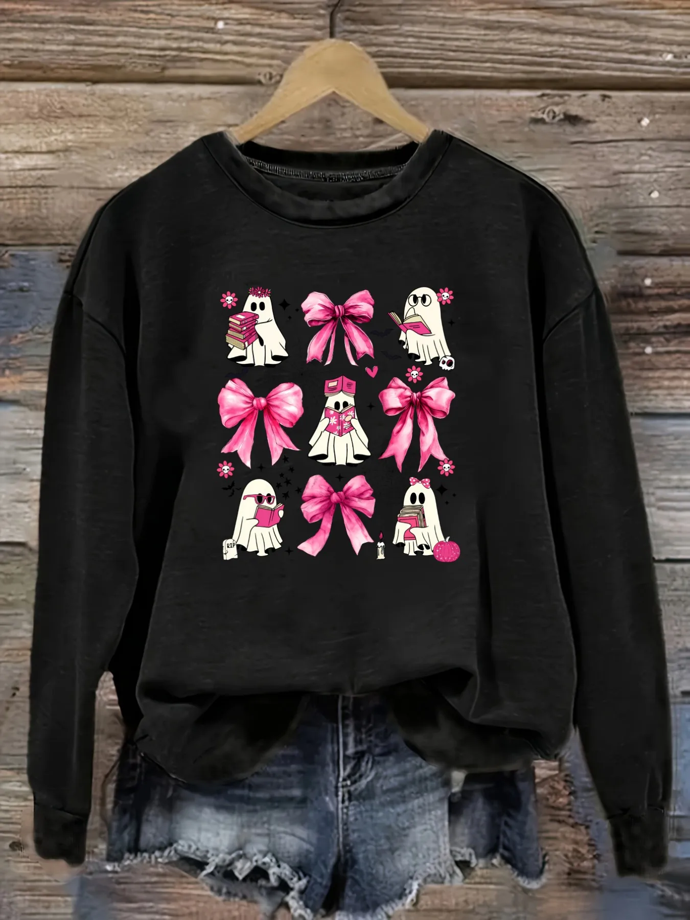 Camiseta Casual de Manga Larga con Cuello Redondo para Mujer, Diseño de Fantasmas Lindos con Lazos Rosados, Ropa de Mujer, Lavable a Máquina, Ligeramente Elástica, Corte Holgado, Camiseta para Primavera, Otoño e Invierno, Atuendo Navideño