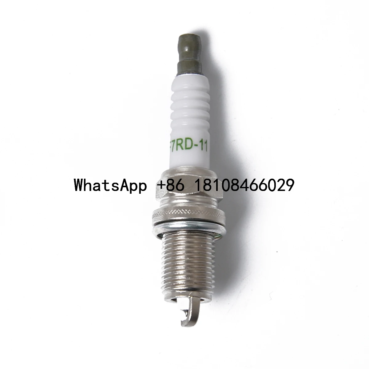 Set of 4 Spark Plug for Toyota prius,axio,vitz,camry,avensis,corolla. OE:90919-01210 -at BAJUTU