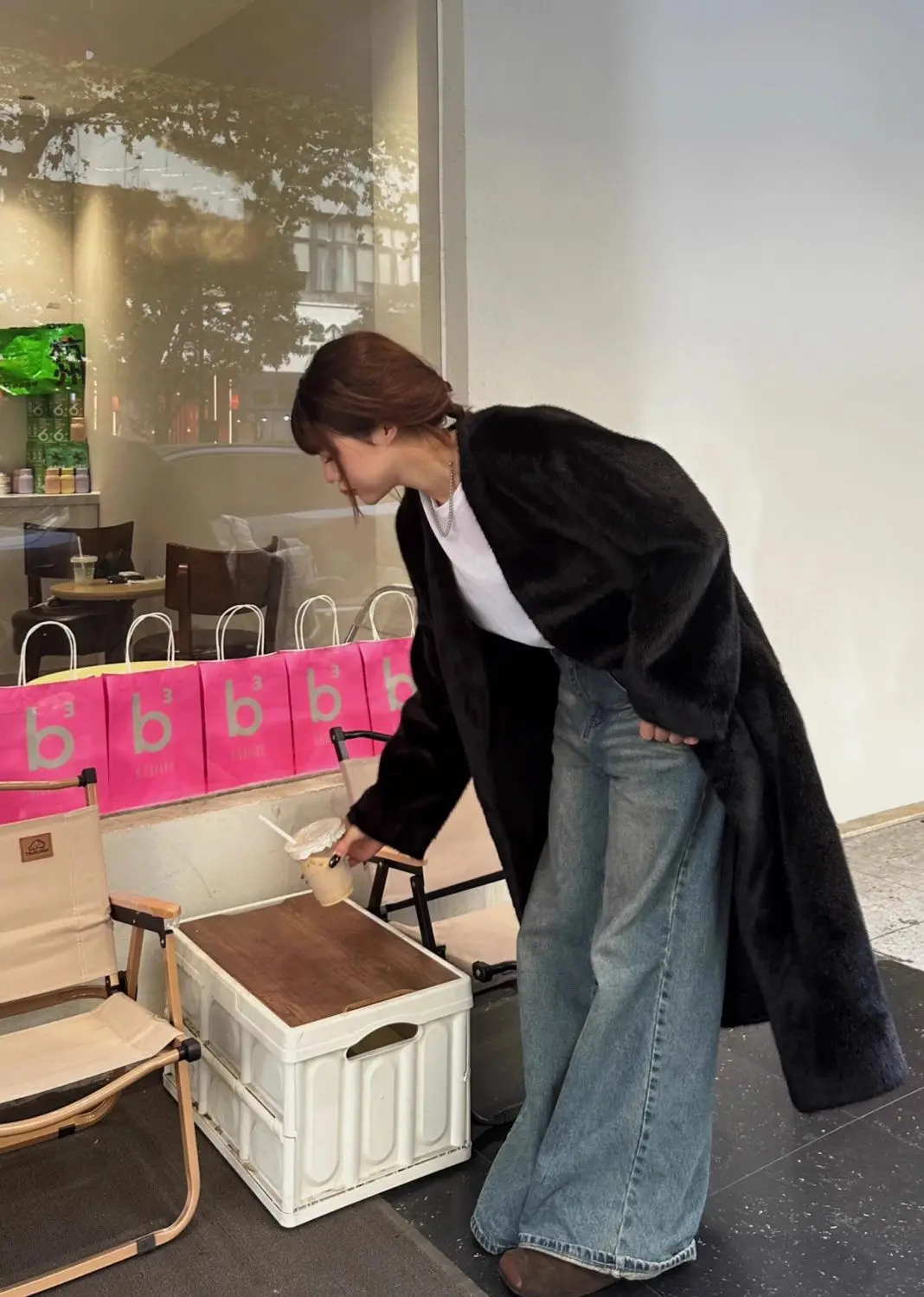 Veste en fausse fourrure pour filles, manteaux pour femmes, uniforme chauffant brillant, Style de rue jeune, extensible sur le devant, caractéristique argentée, glands confortables, tendance