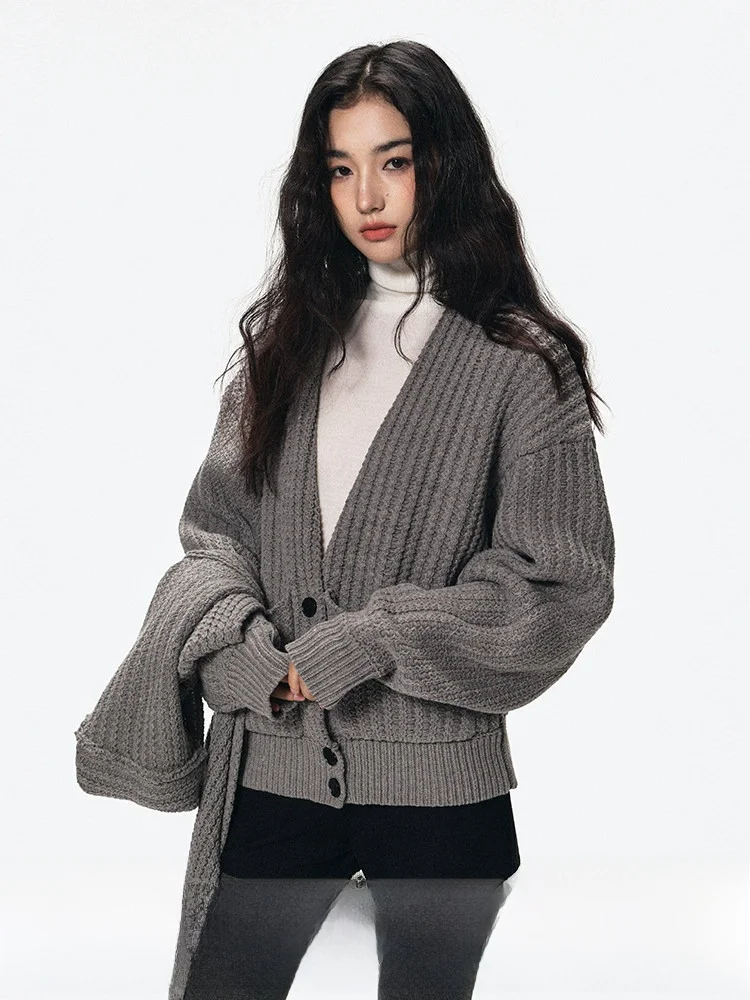 

Romantic Escape Lazy Texture Large V-ne Loose Knitted Sweater Cardigan Coat Old Money Sle Comfortable Cotton Blend