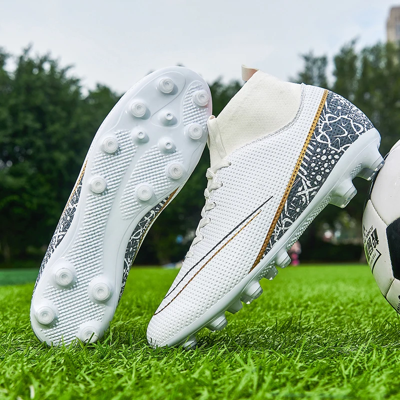 

Футбольные бутсы Zoom Mercurial Vapor 15 Pro TF 2025 года. Удобные дышащие, противоскользящие, износостойкие, с мягкой резиновой подкладкой.