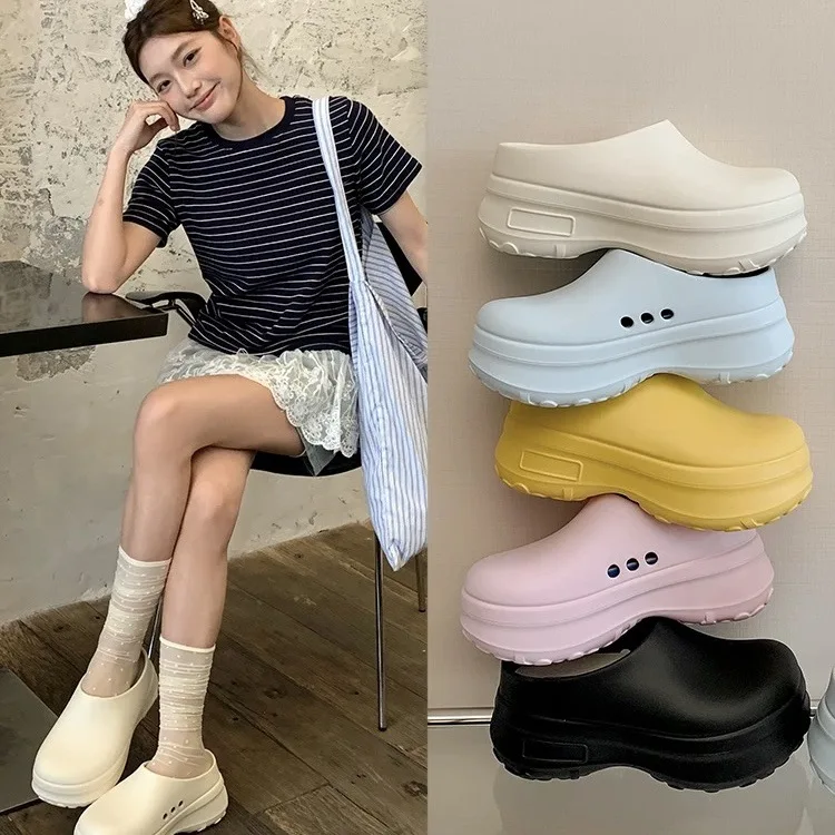 

Women's Casual Clogs Deep Groove Traction Base & Ergonomic Contoured Footbed - All-Day Comfort Slip-Resistant Casual Footwear