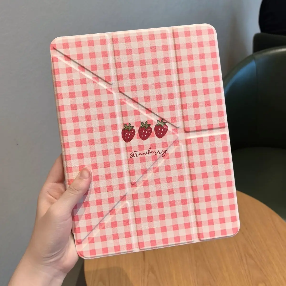 Strawberry Grid iPad Case For iPad Pro 11 13in 2025 iPad Pro 12.9in Air7 10th 11th M4/5 MINI Anti-fall 3+Y Fold Protected Cover
