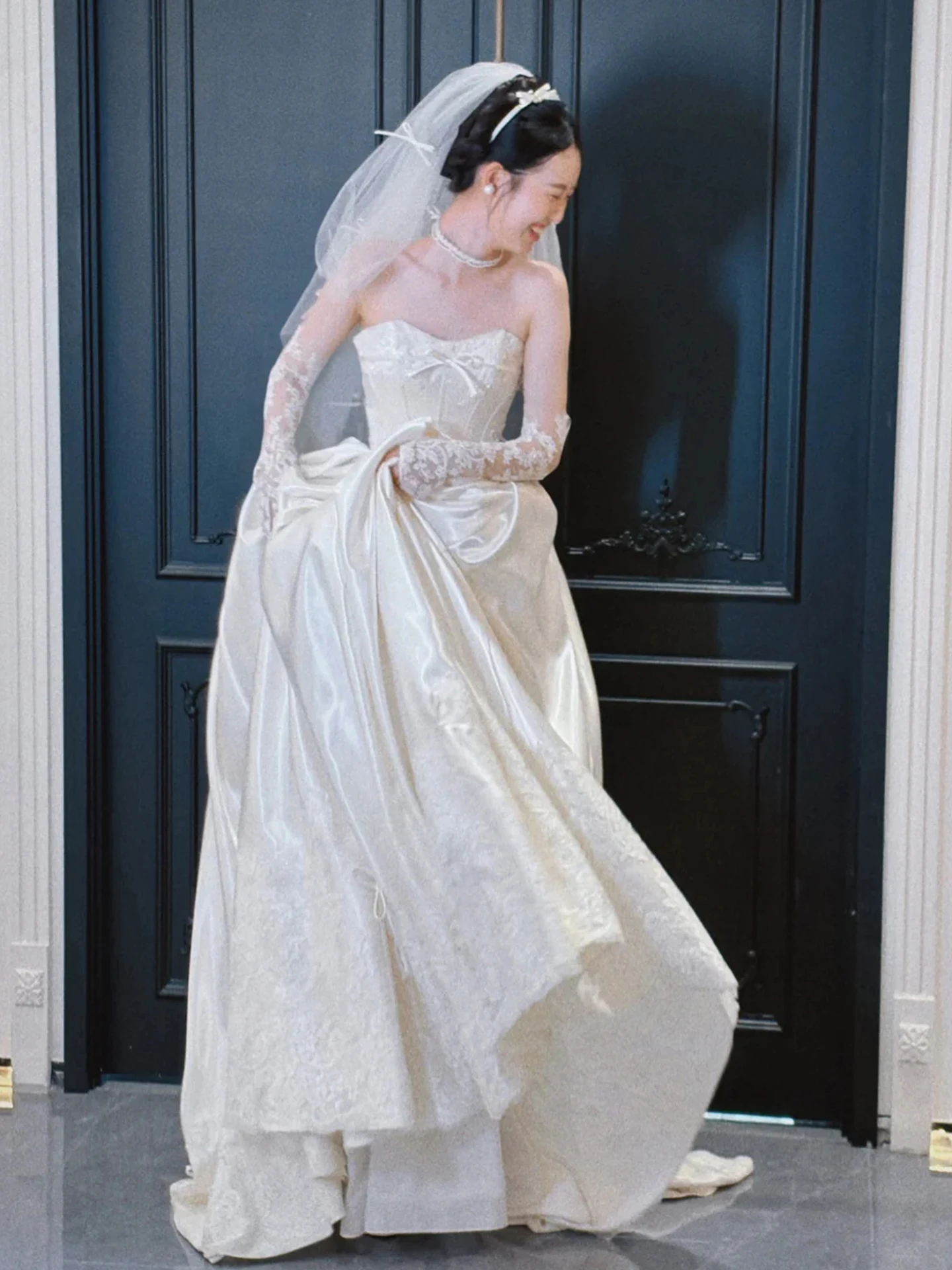 French Tube Top Satin Light Wedding Dress Bride Simple and Lightweight High-Grade Lace Trailing Welcome Dress Main Yarn