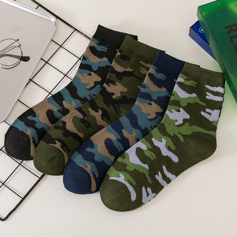 Calcetines de tubo medio de algodón grueso para hombre, medias de camuflaje verde militar, cómodas, cálidas, para primavera y otoño, 5 pares, EU