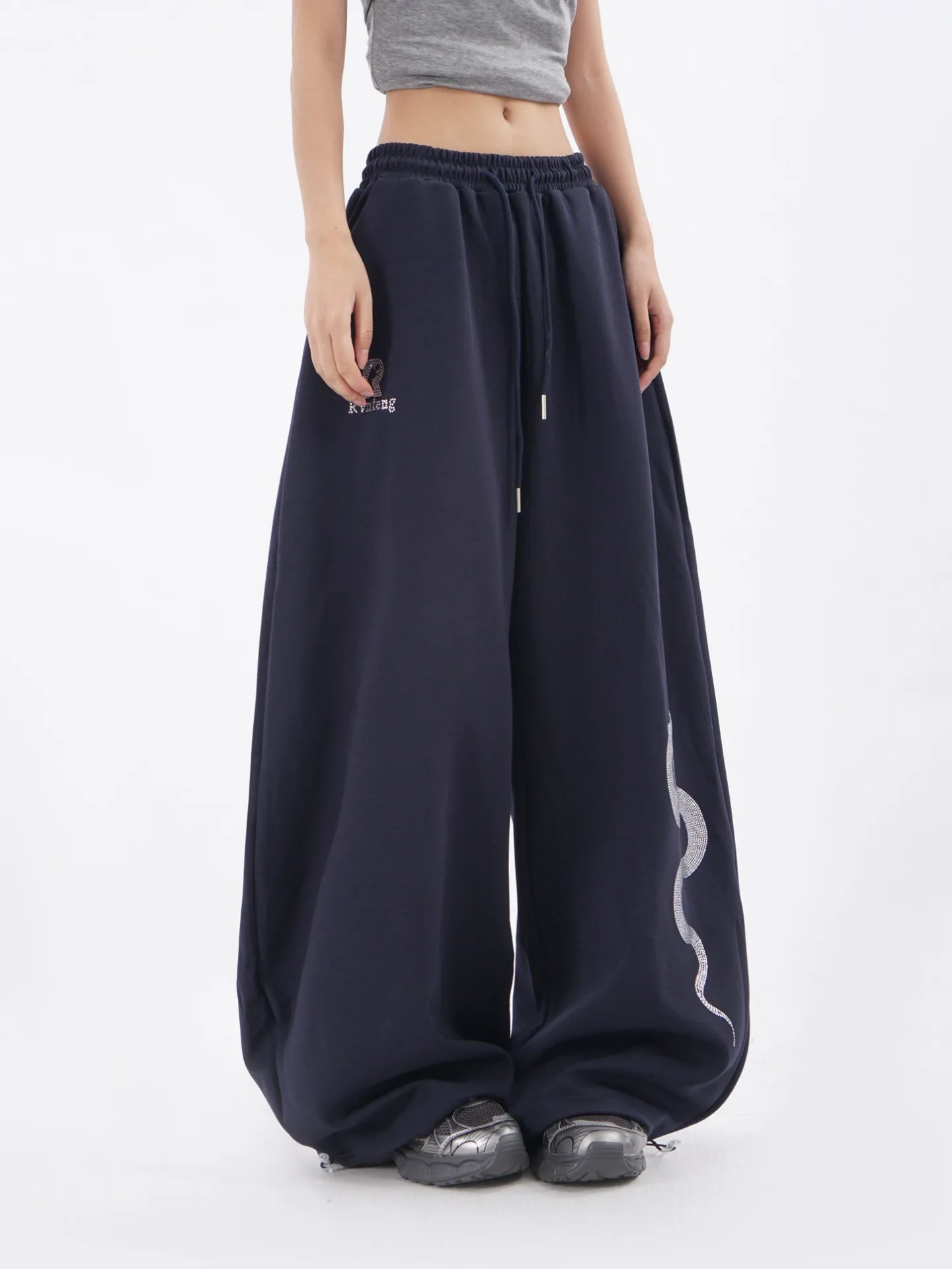 กางเกงขายาวทรงหลวมสไตล์อเมริกันย้อนยุค ลายงูปั๊มร้อน สำหรับผู้หญิง