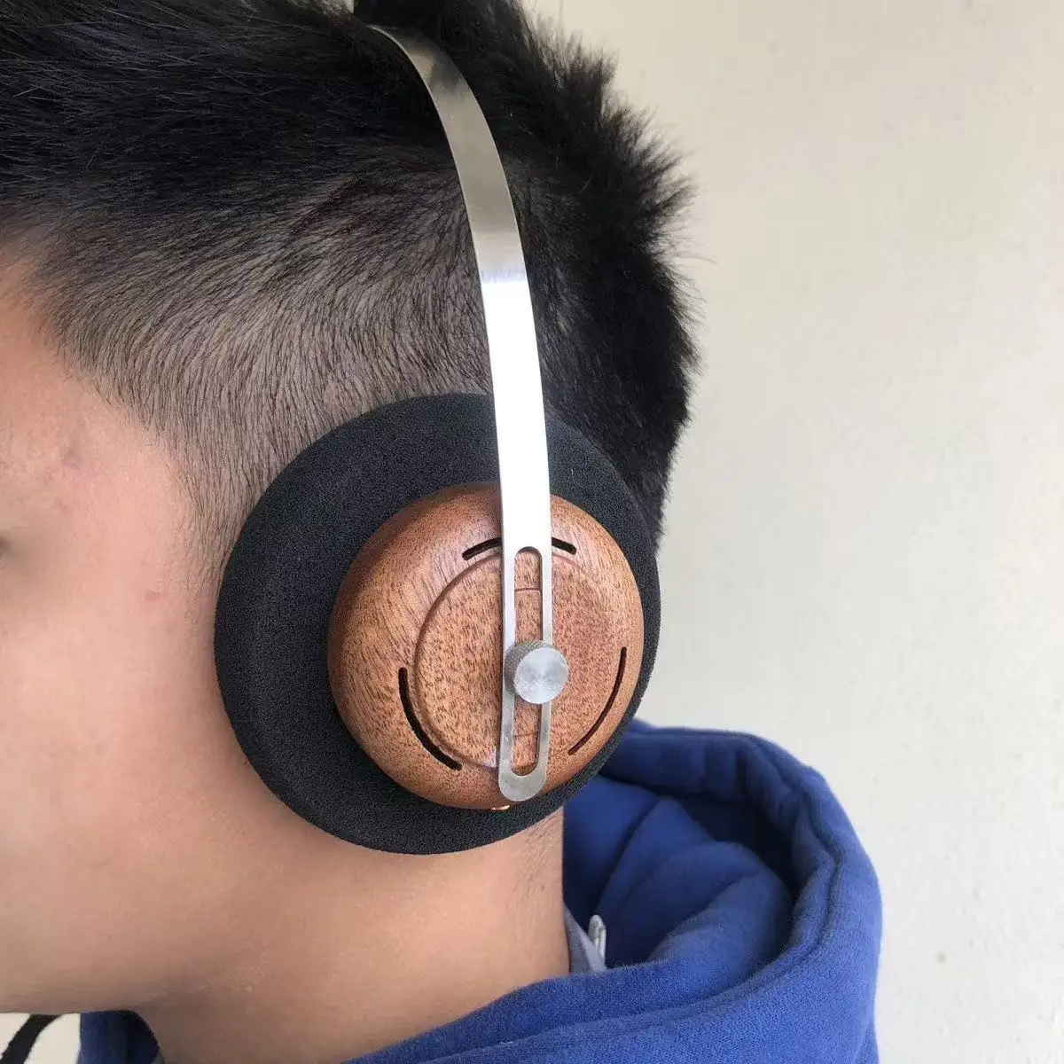 

Headphones, wired headphones, real lossless music headphones, H i F i mini lightweight minimalist headphones