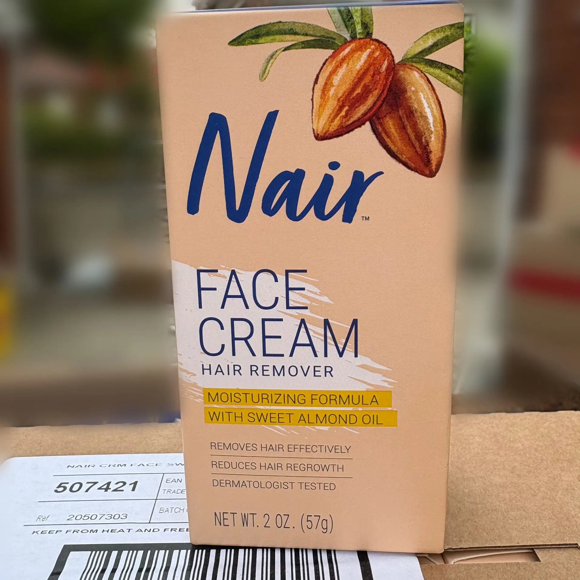 Nair Face Hair Removal Cream 57g, Gentle Formula for Upper Lip, Chin & Sideburns, Removes Fine Facial Hair