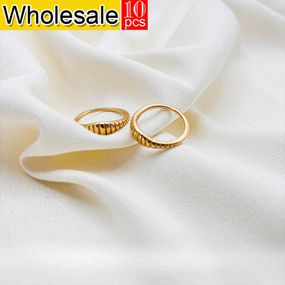 

Women's 10PCS Stainless Steel Ring Golden Classic Simple High-quality Style Women's Couple Men's and Women's Jewelry Wholesale