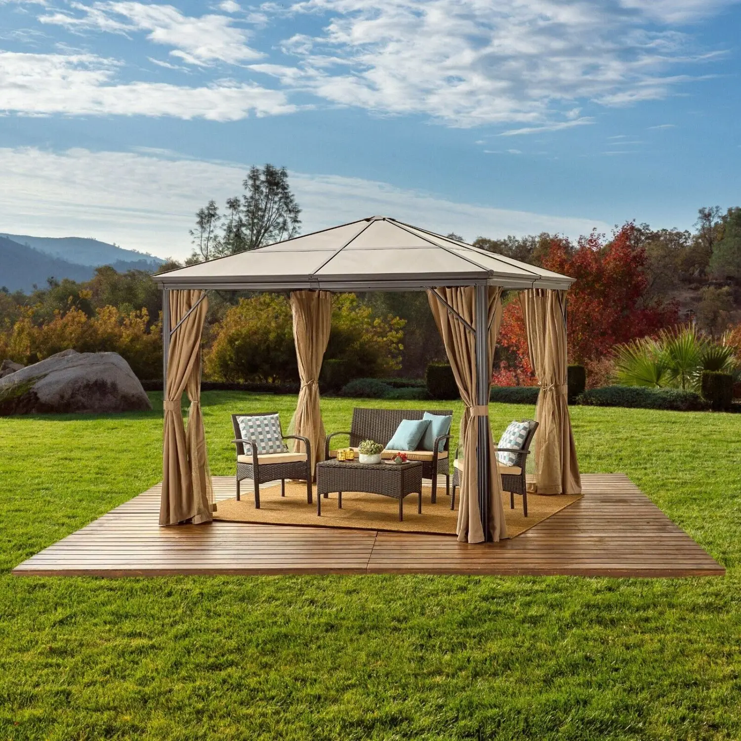 

ARUBA ALUMINUM 10 x 10 FT. GAZEBO