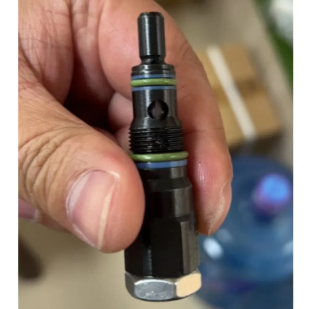 

JC B-200 Excavator Relief Valve Control Valve