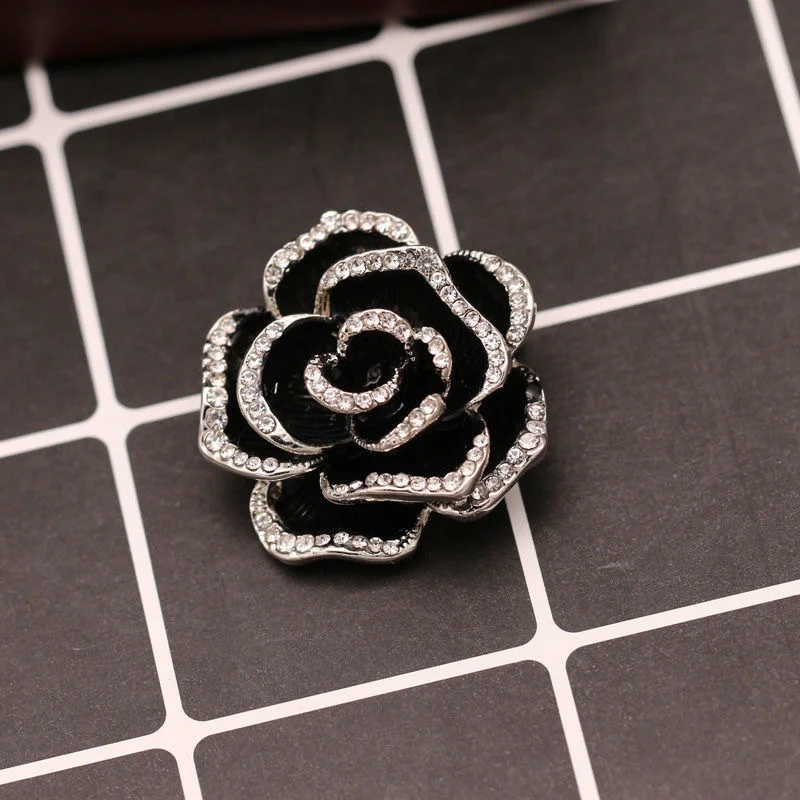 Luxury High-end Enamel Camellia Flower Brooch Boutique Female Lapel Jewelry Party Banquet Daily Coat Handbag Pins Gift