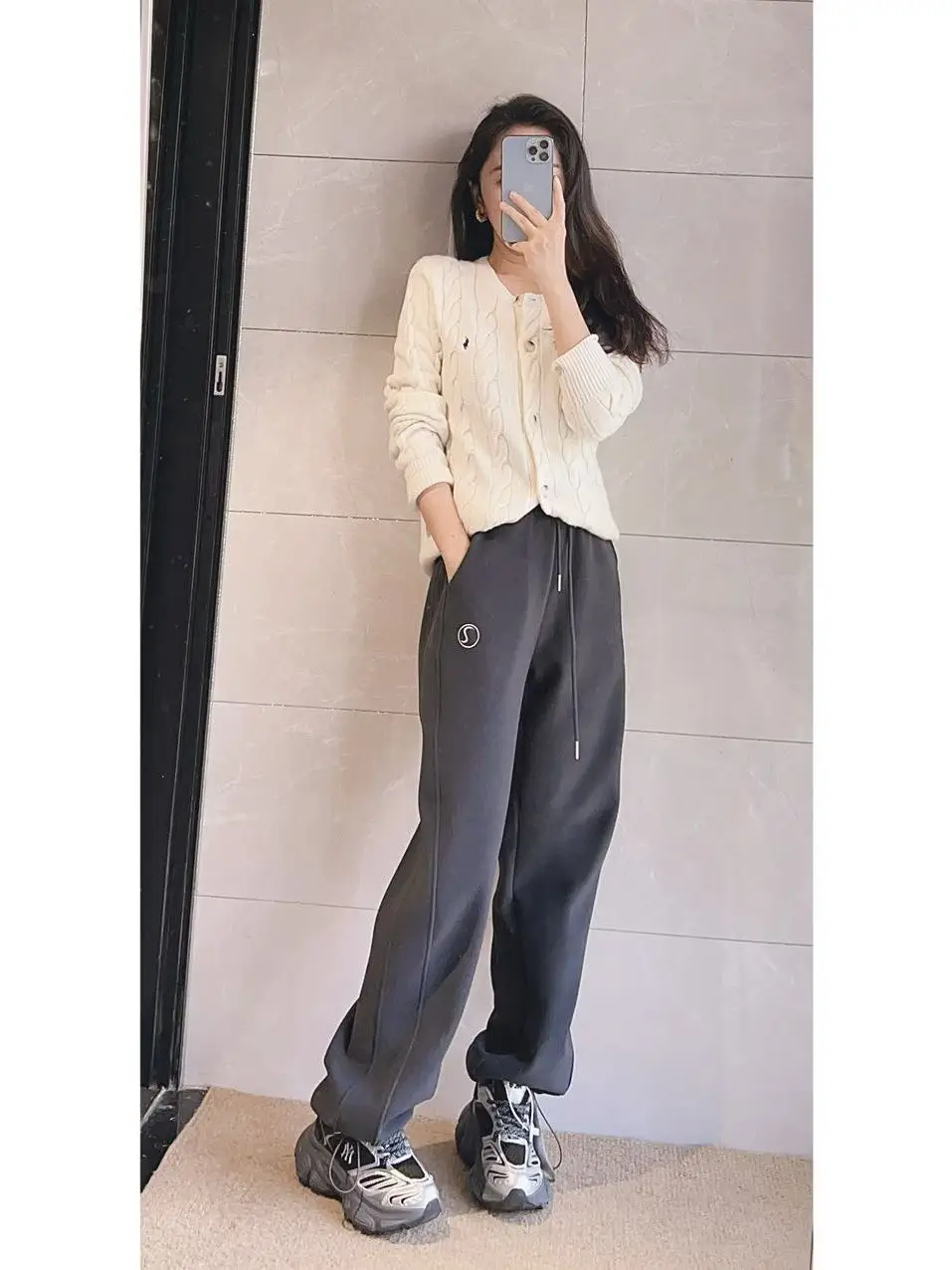 

Мягкие спортивные брюки на флисовой подкладке с вышитыми буквами, повседневные прямые брюки с высокой талией, ветрозащитные, с манжетами на щиколотках, женские брюки