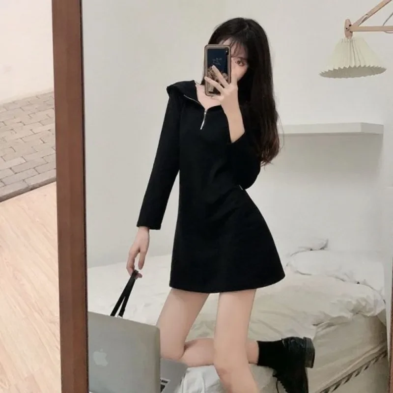 Spring and Autumn Women's Long Sleeves and Long Zippered Hooded Sweater Women's Loose Slim Lazy Style Dress