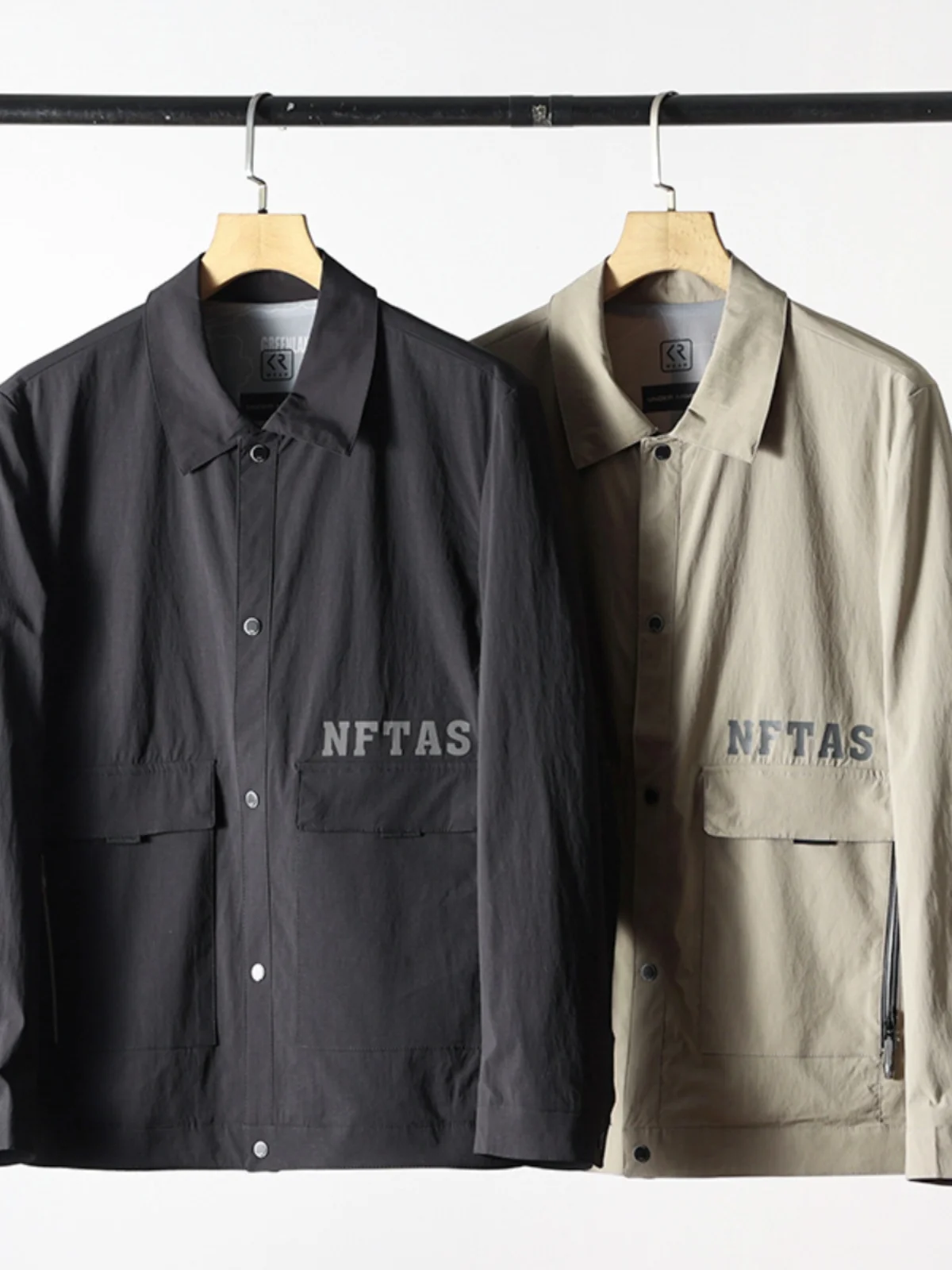 

Легкий дизайн, мужская повседневная рабочая одежда Jaet, весеннее модное городское водонепроницаемое дышащее пальто с воротником с принтом