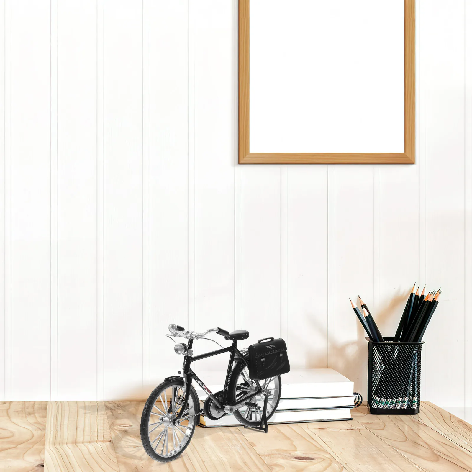 

1Set Metal Bicycle Sculpture Vintage Style DIY Bike Craft Desktop Decoration Miniature Bike Ornament for Living Room Office