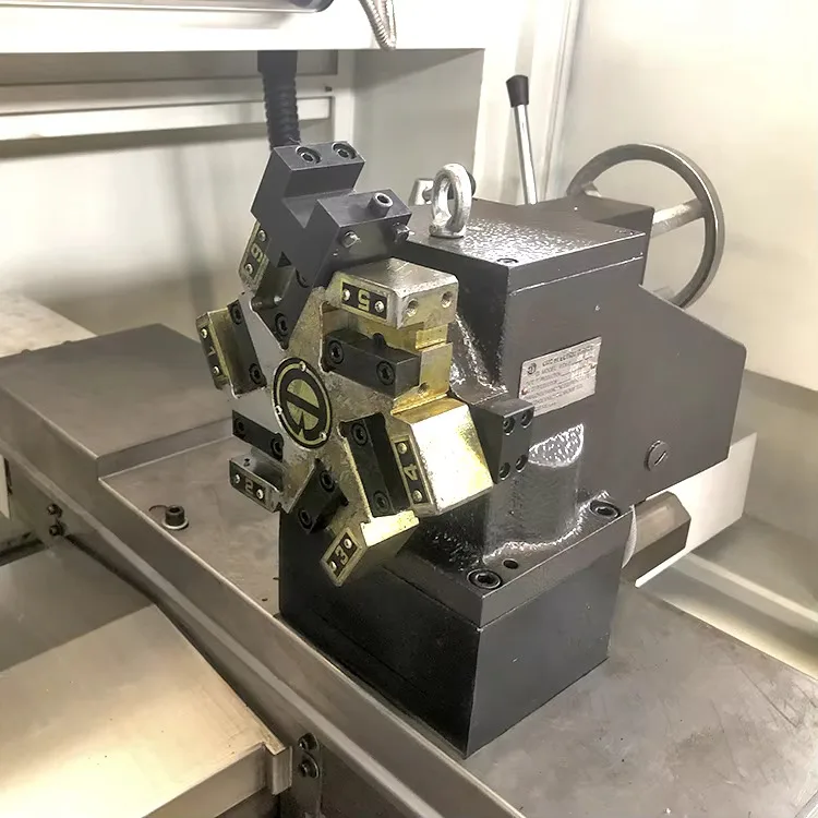 Tornio CNC con servosistema automatico ad alta precisione Ck0640 a mandrino singolo economico Hine