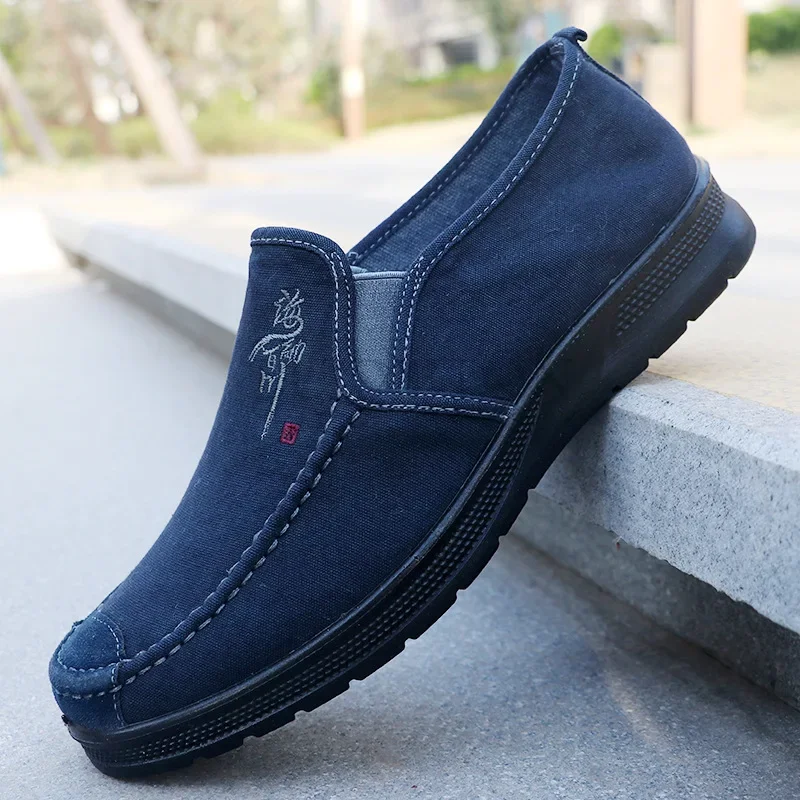 Denim Men Canvas Shoes Slip on Sneakers for Men Summer New Outdoor Driving Moccasins Fashion Retro Loafers for Men