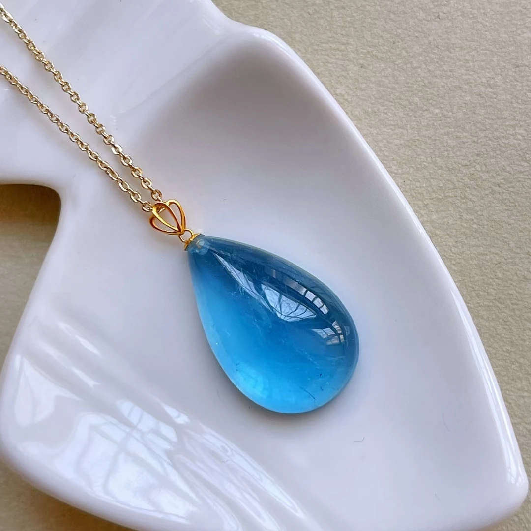 

Natural Blue Aquamarine Quartz Pendant Oval Carved 24*15mm Jewelry 18K gold Blue Aquamarine Oval Necklace AAAAA