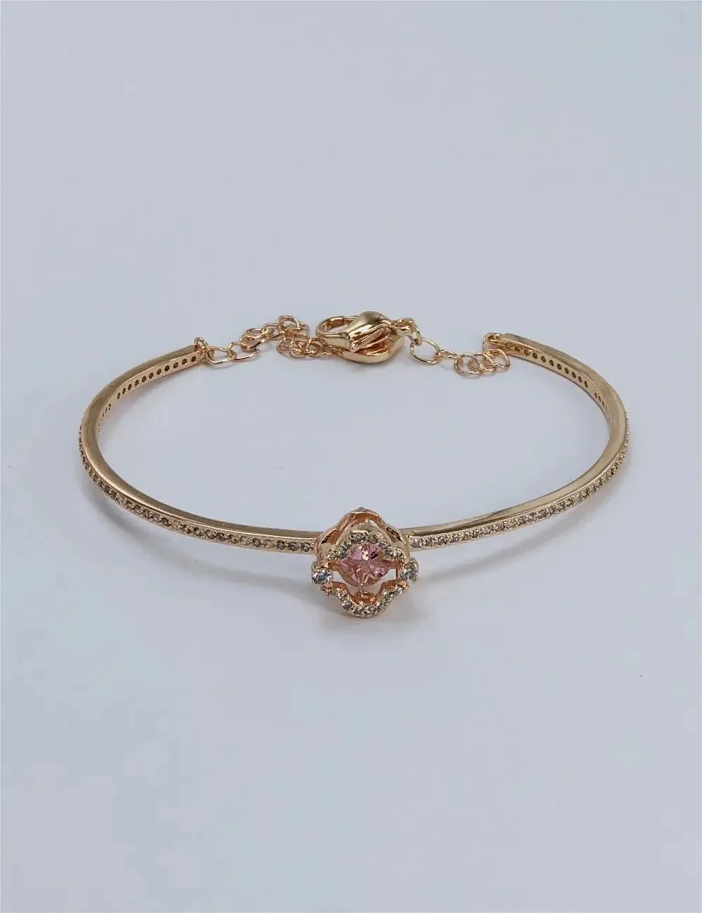 Fashion Shining Dance Lucky Grass Dancing Heart Simple Rose Gold Bracelet Suitable for Women\'s High end Jewelry Gifts