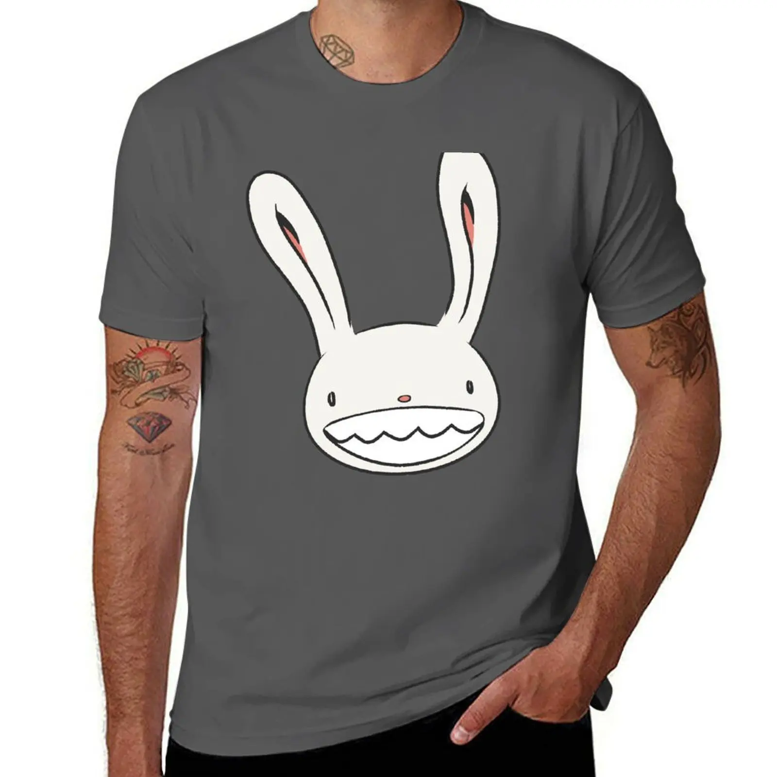 

Max T-Shirt Holiday Lightweight T-Shirt