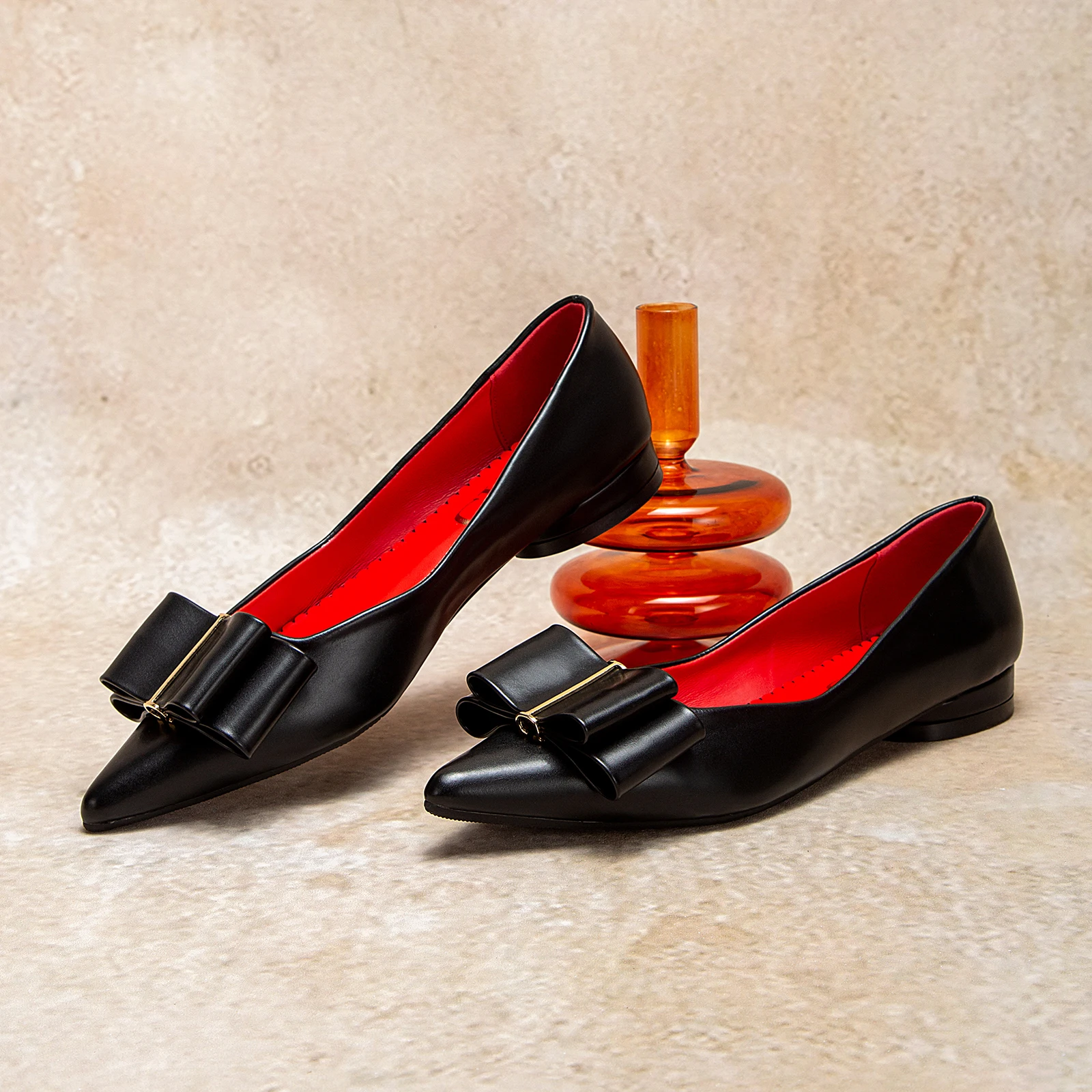 Chaussures pour femmes PU chaussures plates décontractées en cuir 2025 marque de luxe nouvelle annonce noir bout pointu chaussures paresseuses nœud papillon