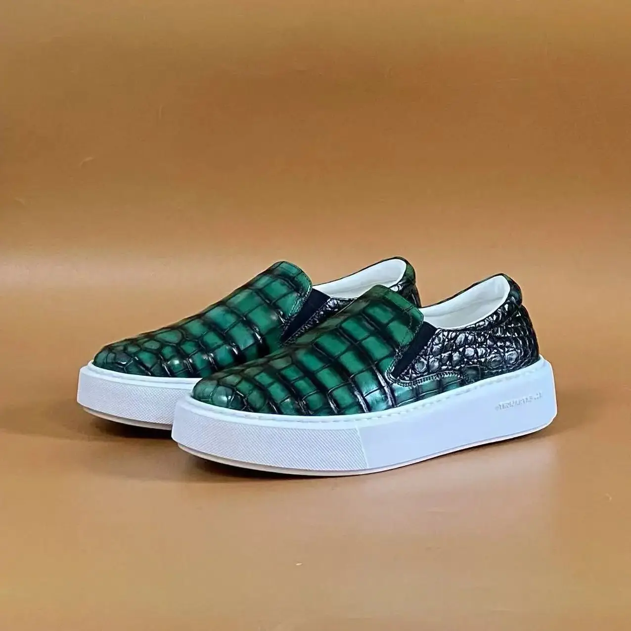2026 New Arrival Fashion Crocodile Belly Skin Causal Shoes Men, Male Genuine Leather Sneakers pdd789