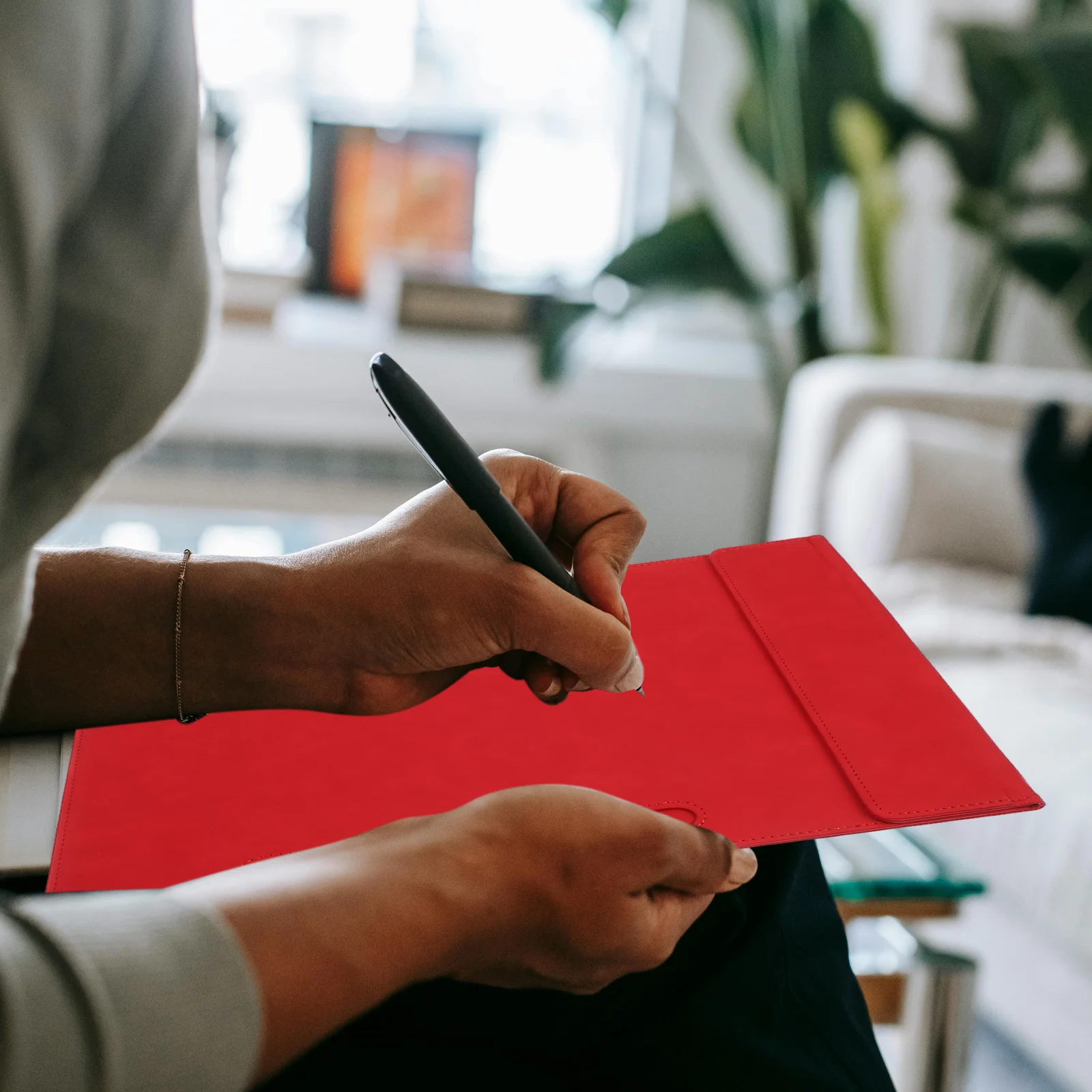 

Magnetic Office Clipboard Portable Writing Board Multi-Function Clipboard Conference Document Clip Writing Support Plate