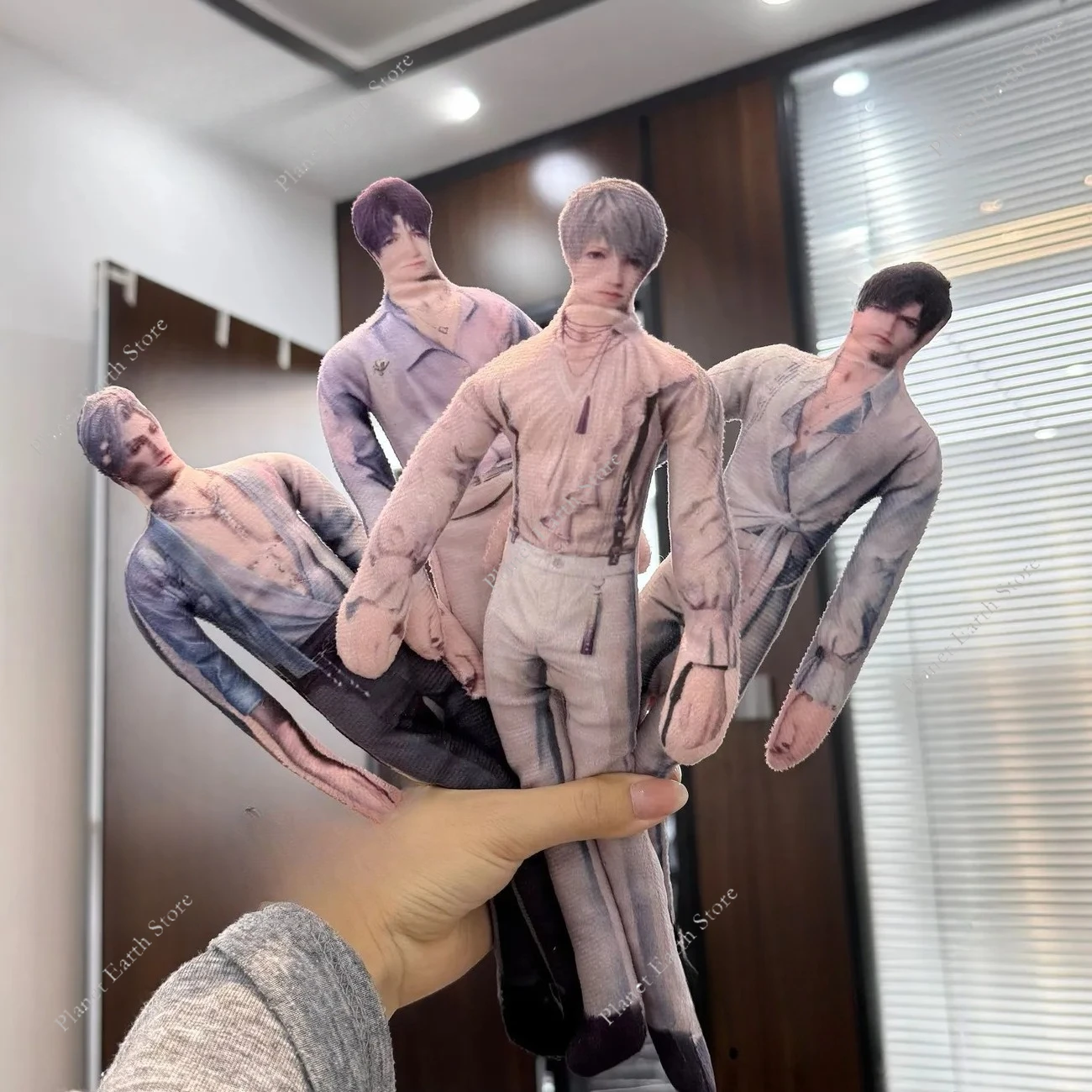 1 قطعة لعبة الحب والفضاء العميق Sylus Rafayel Zayne Xavier Caleb أنيمي مضحك دمية عشوائيا مكان الإجراءات صور الدعائم المشجعين هدية 2025