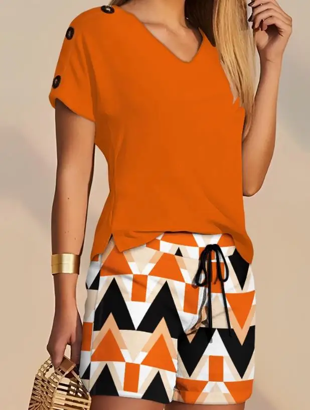 Women's Summer Short Regular V-Neck Solid Color Top and Geometric Printed Drawstring Thin Belt Shorts Set
