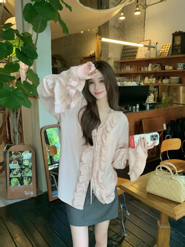 

Элегантная розовая женская рубашка с длинным рукавом, свободного кроя, стильная, весенняя, модная, с V-образным вырезом, на пуговицах, с текстурой под дерево, омолаживающий топ