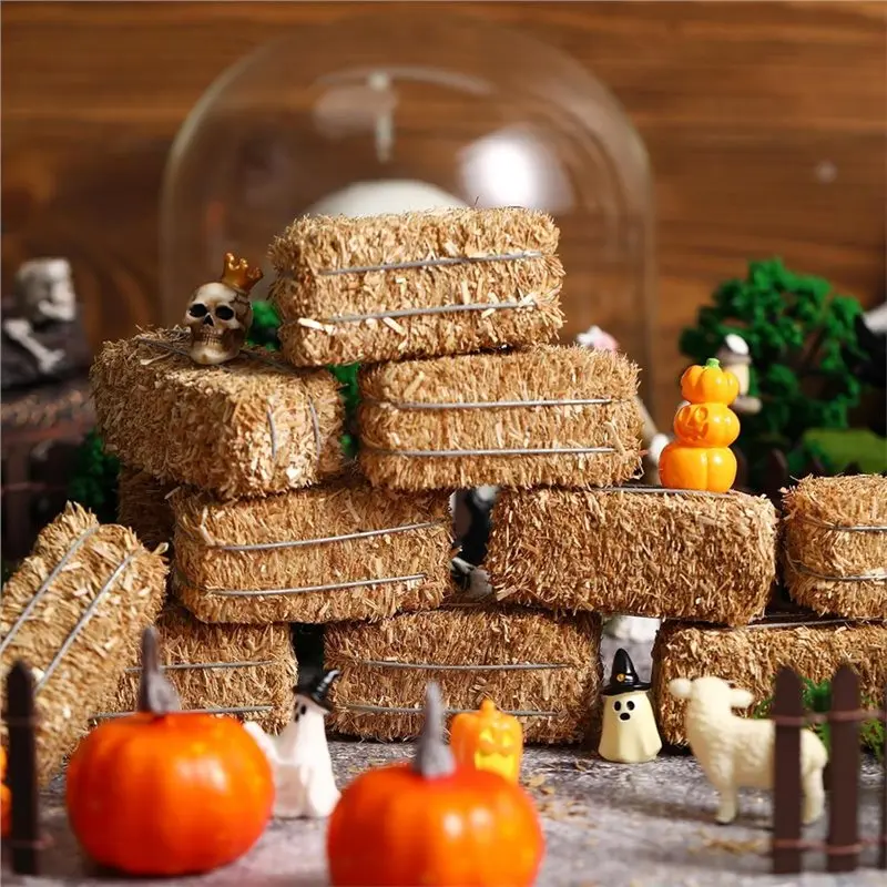 12 قطعة من باليات القش الصغيرة - بالات القش المزخرفة الصغيرة لبيت الدمى، وديكورات حصاد الخريف، والحفلات ذات الطابع الغربي