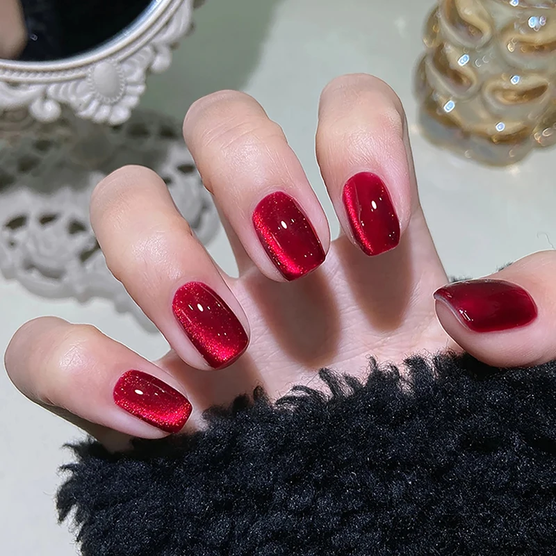 WS Autumn Winter Red Cat Eye Gel Nail Polish New Red White Dopamine Nail Shop Exclusive Nail Salon for Travel Women And Girl