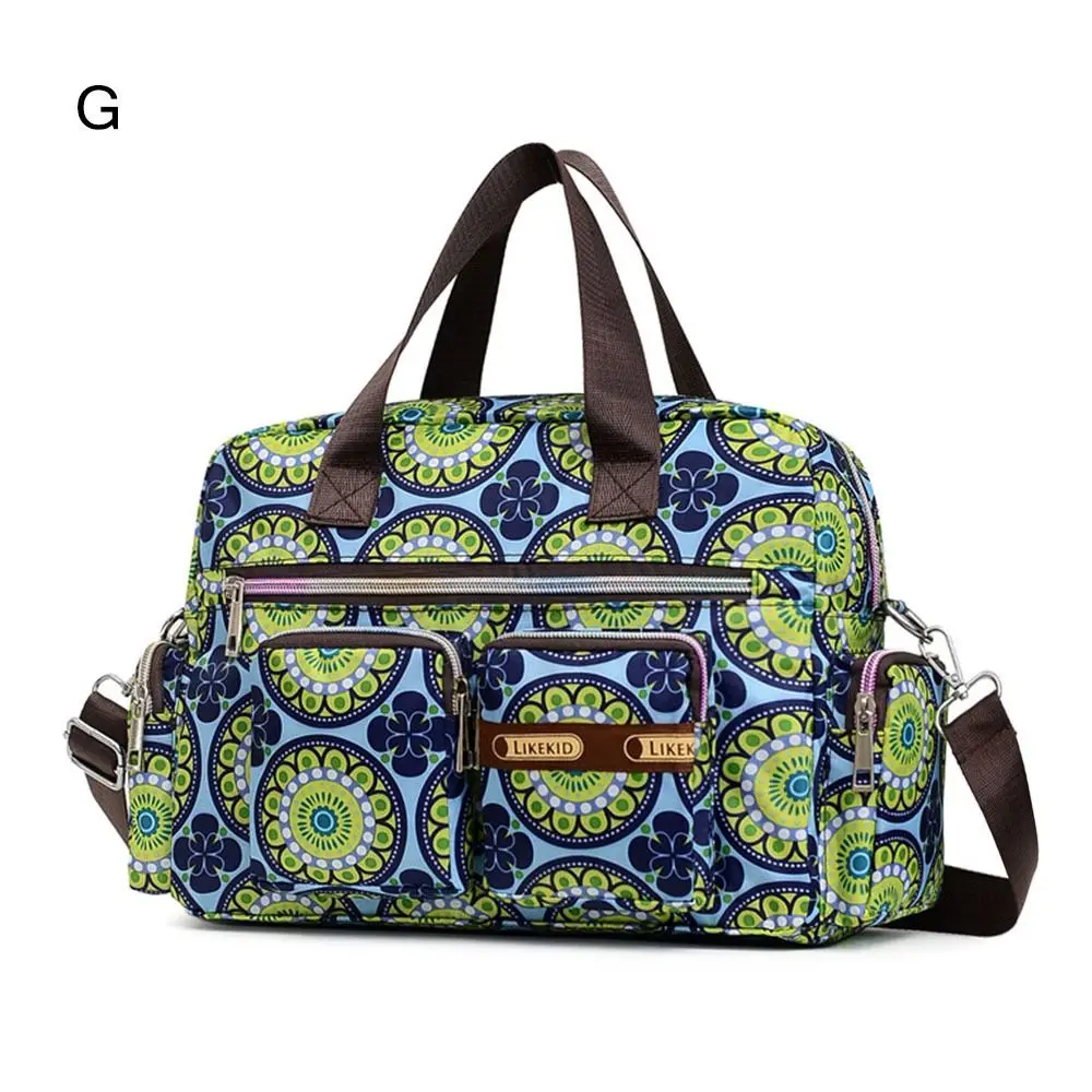 

Trendy Large Capacity Women's Travel Bags Easy to Carry Sports Gym Bag Weekender Carry-on Bag for Travel/Gym/Yoga