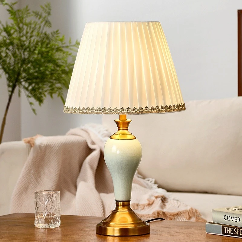 European Style Minimalist Ceramic Desk Lamp Beside The Sofa in The Living Room Villa Bedside Ornament Advanced Decoratio Fixture