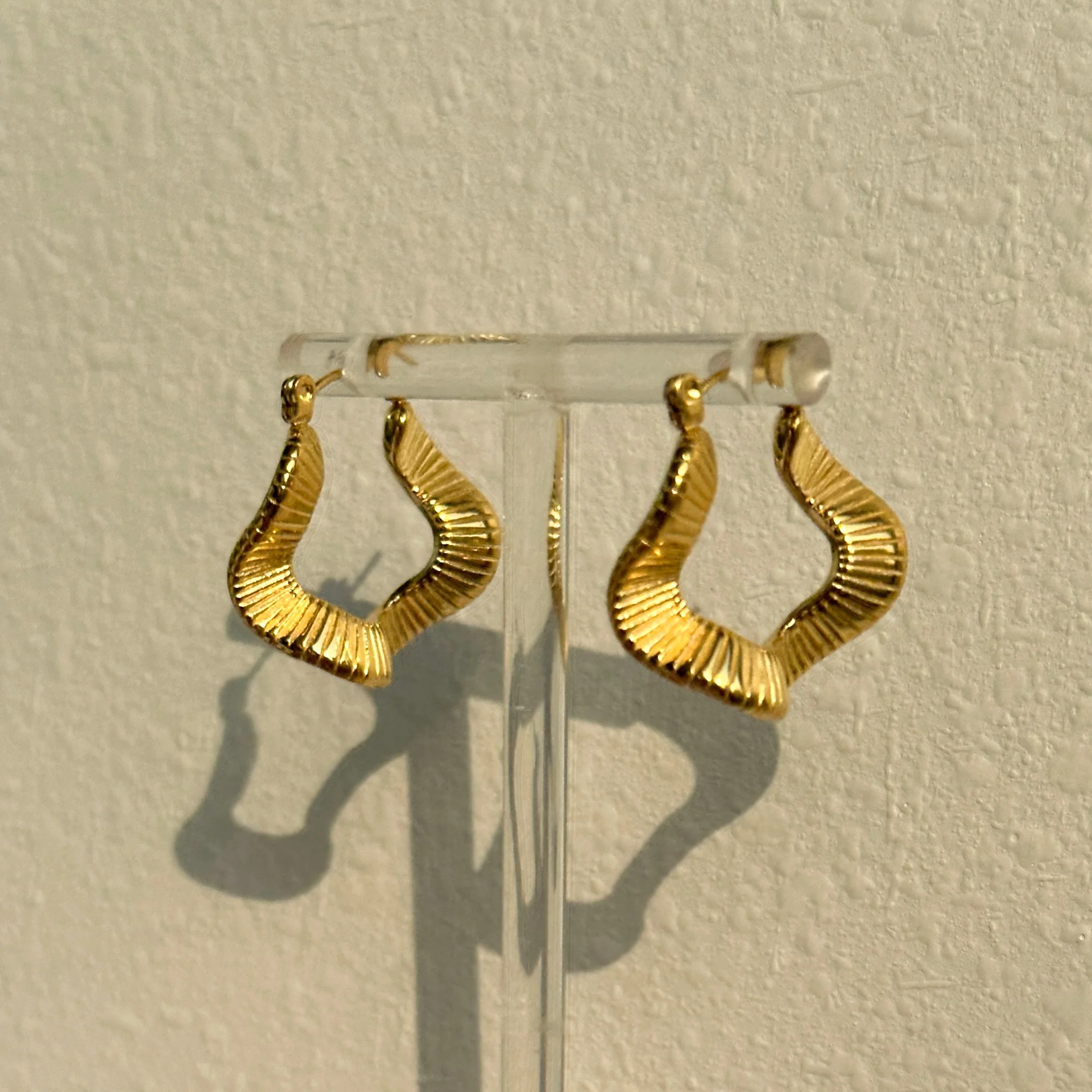 

DASEIN Summer New Vintage Irregularly Pleated Design Hoop Earrings 18k Gold Plated Unique Hypoallergenic Stainless Steel Jewelry
