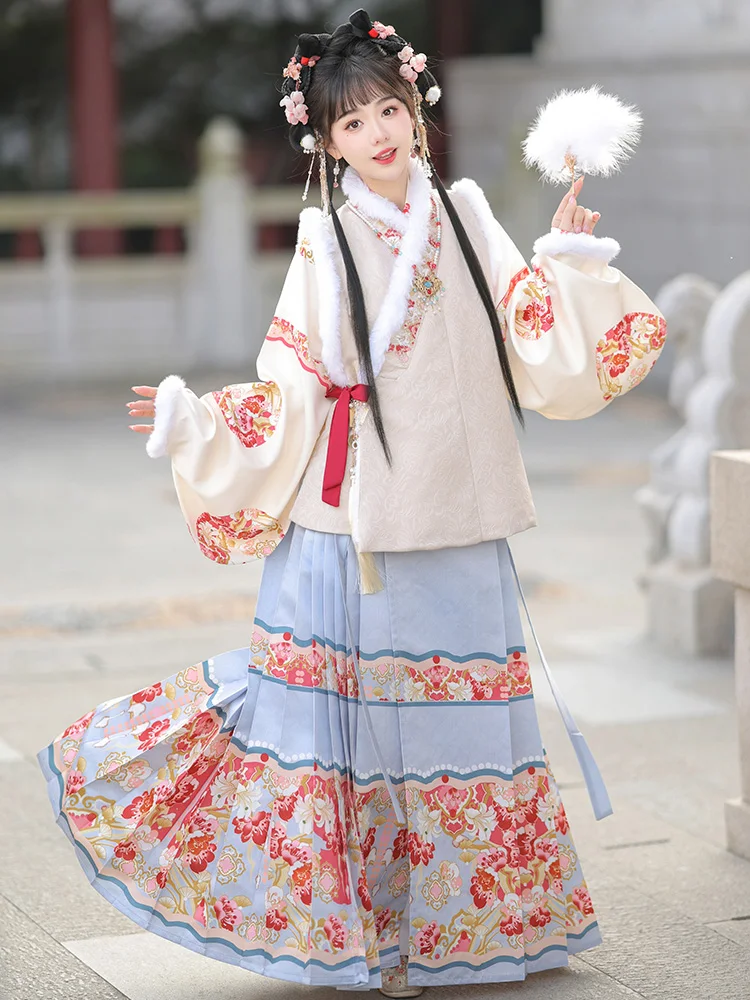 

HanTingJi Original Red Plum Blossom Snowy New Year Hanfu Women's Embroidered Fce Lined Jaet And Skirt for Autumn And Winter