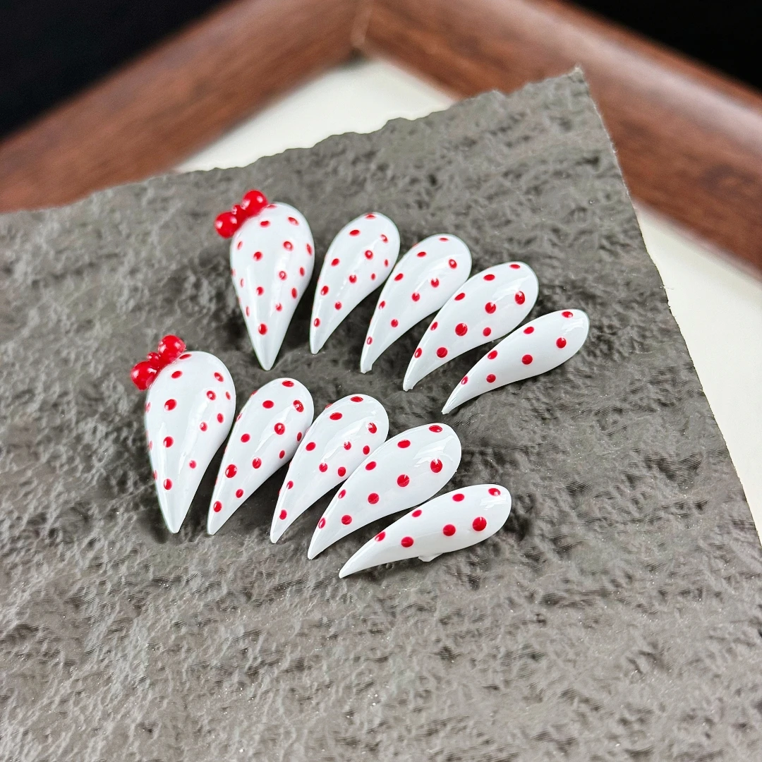 10pcs High-end Retro style, hand-painted red polka dots, three-dimensional red little bow, cute dragon claws handmade fake nails