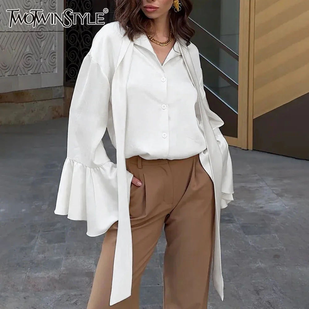 

TWOTWINSTYLE Solid Spliced Button Loose Blouses for Women Lapel Long Sleeve Temperament Elegant Shirt Female New
