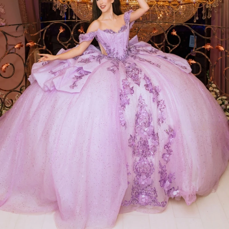 

Lilac Shiny Quinceanera Dresses Ball Gown Off The Shoulder Applique Lace Beading Crystal Bow Tull Party Birthday Sweet 16 Dress
