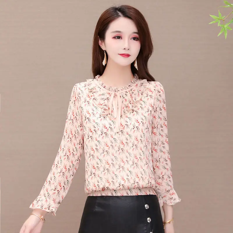 Chiffon Blouse Women's Spring and Autumn 2023 New Korean Version Fashion Floral Long-sleeved Round Neck Lace Top Female Flowers