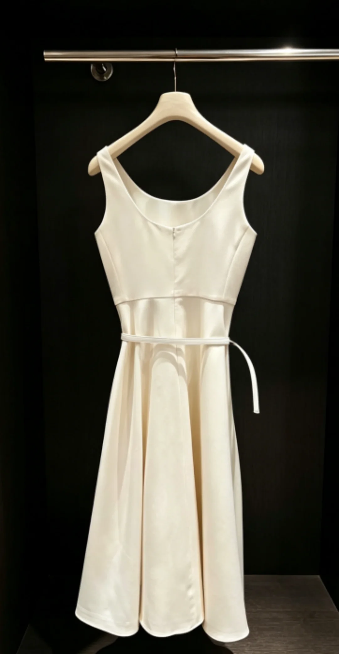 

High Quality Women's Spring Summer Silk And Wool Solid Belt Zipper U-neck Casual Fashion Evening Dress