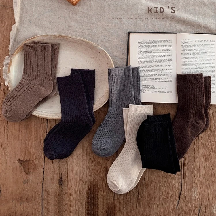 Kids Ribbed Crew Socks 4 Pairs Set Solid Color All Season Flat Knit Children Mid‑Calf Socks For Boys Girls Daily Wear`