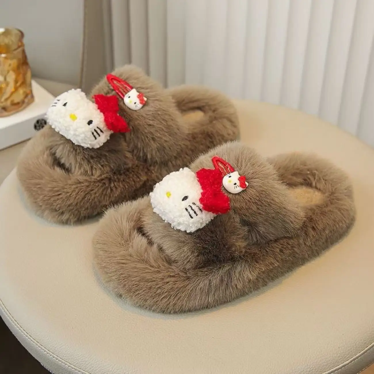 

real photos 2025 autumn winter new Cute hello kitty doll cartoon black fashion children's kids beige khaki warm cotton Slippers